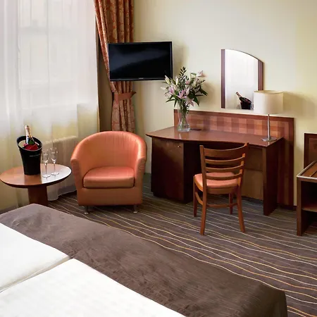 Luxury Family Bílá Labuť Hotel