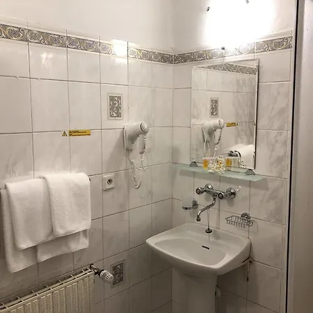 Hotel Kavalir 3*