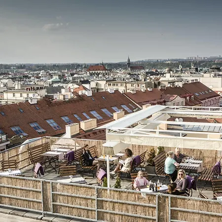 Archibald Praga