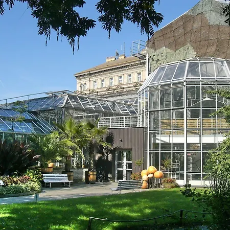 Boutique 16 Hotel