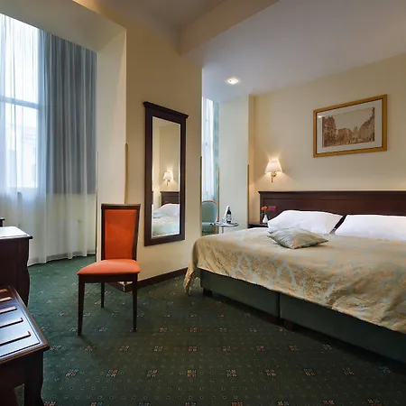 Hotel Ea Downtown 4*