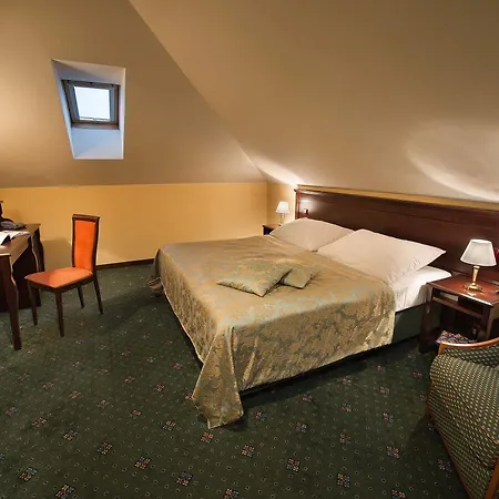 Ea Downtown 4* Prague