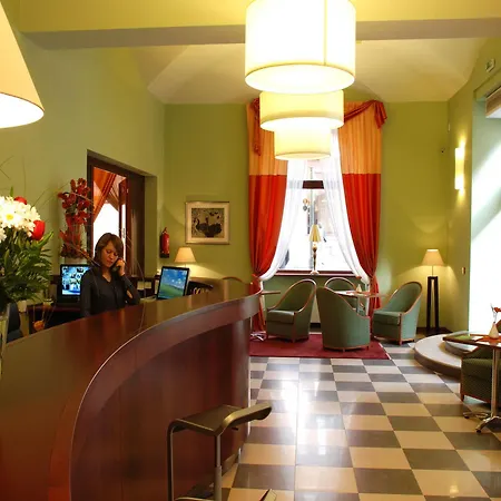 Ea Downtown Hotel 4*