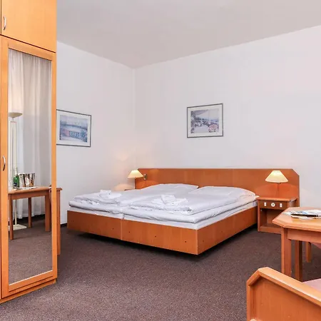 Hotel Astra 3*