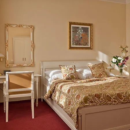 Alqush Downtown 4* Prag