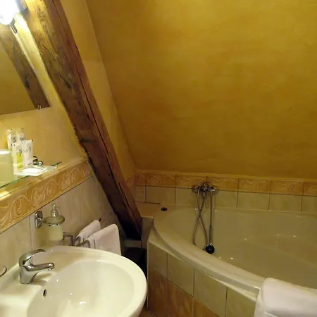 At The Golden Scissors Hotel 4*