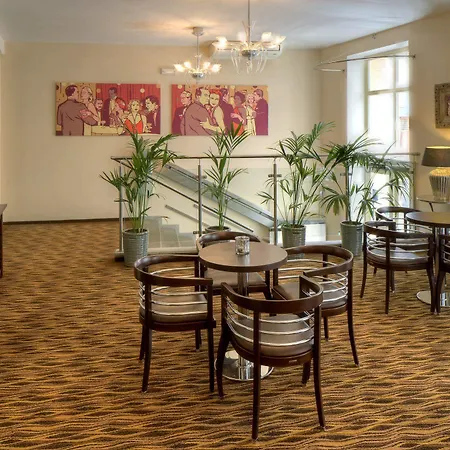 1.republic Hotel 4*