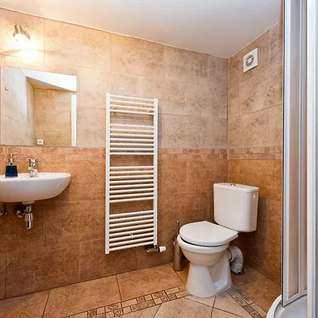 Budget Hostel *
