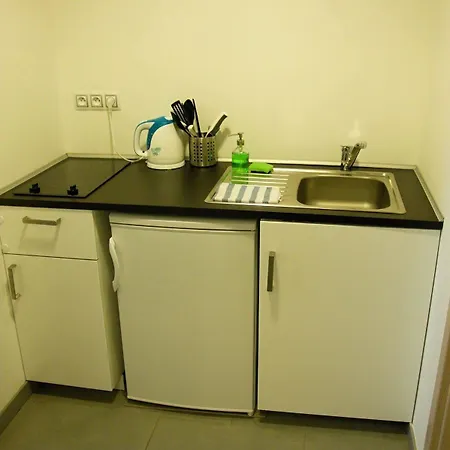 Hostel Budget *