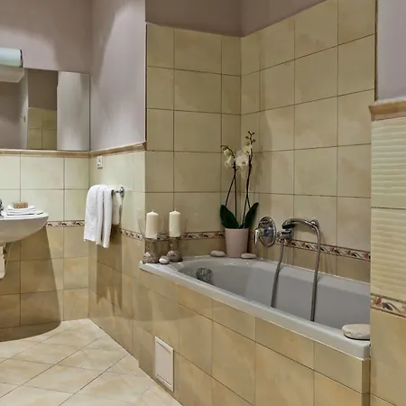 Prague Holiday Apartments Aparthotel 4*