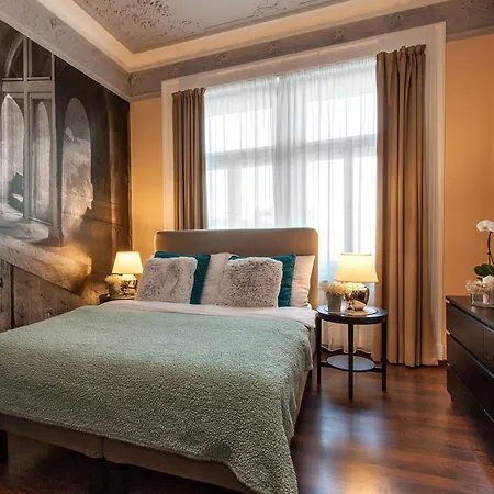 Prague Holiday Apartments 4*