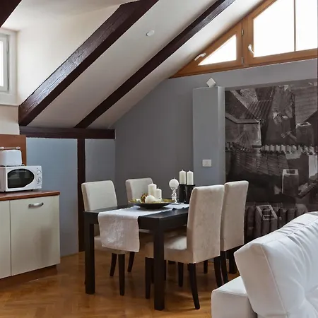 Prague Holiday Apartments 4*