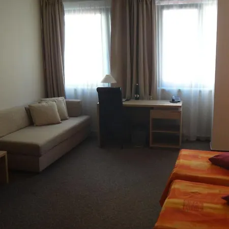 Ehrlich Hotel 4*