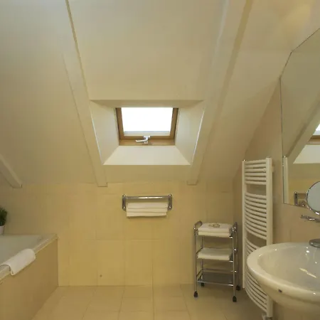 Apartment Karlova *