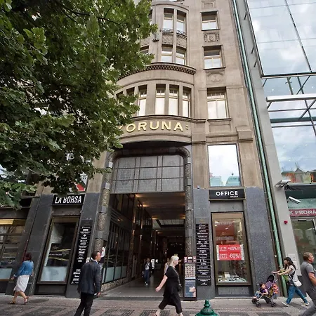 Merchants Crown Suites And Spa Hotel Prague