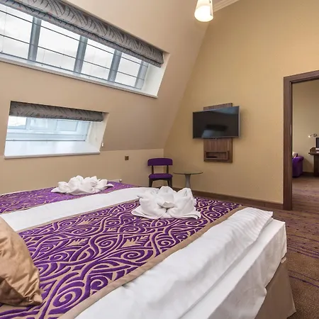 Merchants Crown Suites And Spa Hotel Prague