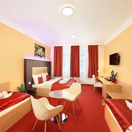 Martin Hotel