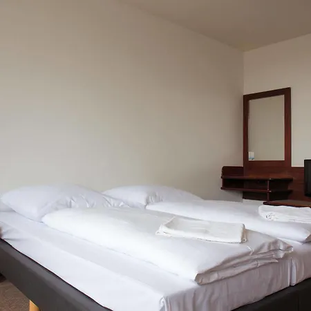 A&o Rhea Hostel *