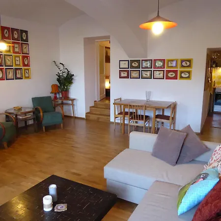 Victoria Design - Rehorova Apartment