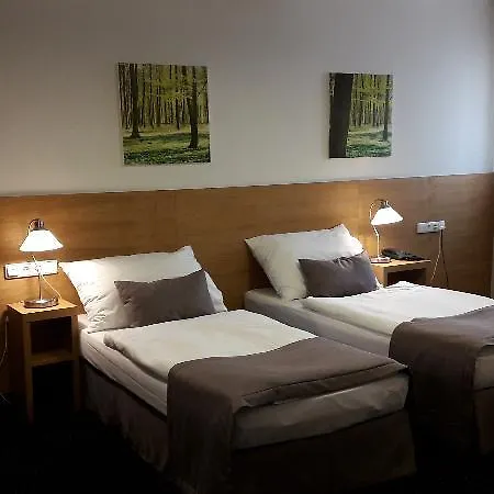 Clement 4* Praga