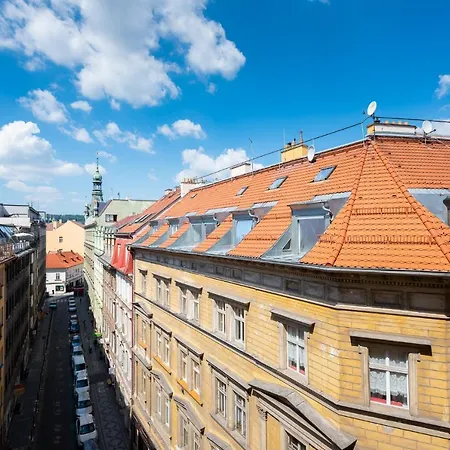 Apartment Piano Prague