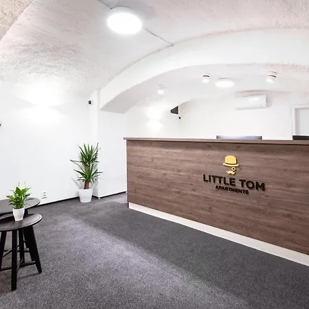 Little Tom Apartment