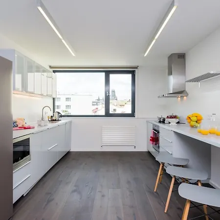 Empirent Beautiful Duplex *