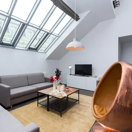 Empirent Beautiful Duplex