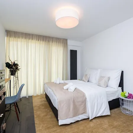 Empirent Beautiful Duplex *
