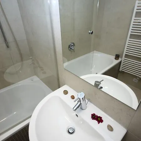 River View Apartment *