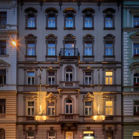 Apartment Avenue Legerova 19