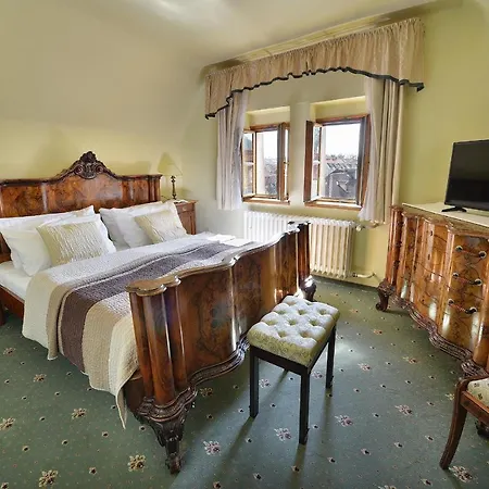 U 3 Pstrosu Hotel