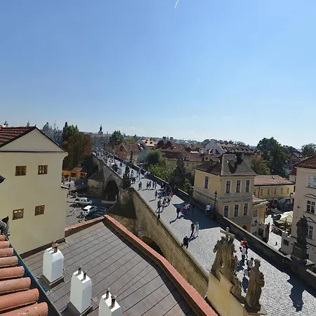 U 3 Pstrosu Отель 4*