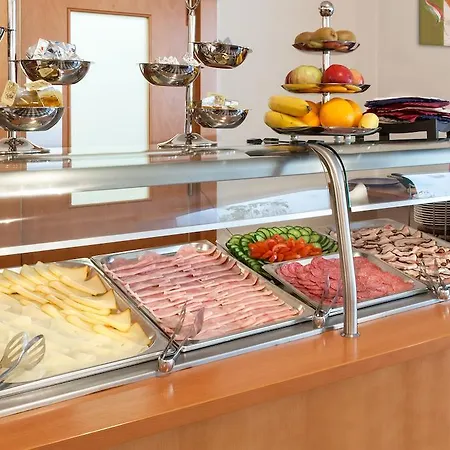 Augustus Et Otto Hotel 4*