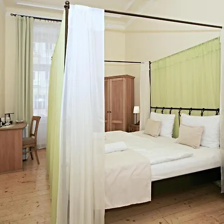 Hotel Merlin
