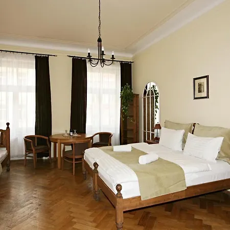 Merlin Hotel 3*