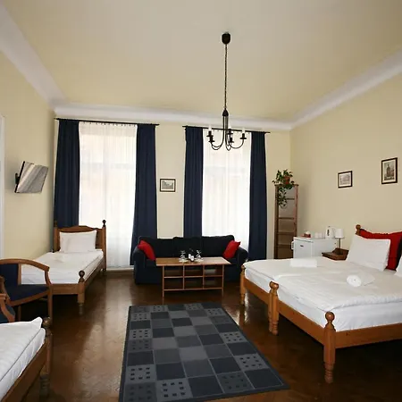 Merlin Hotel