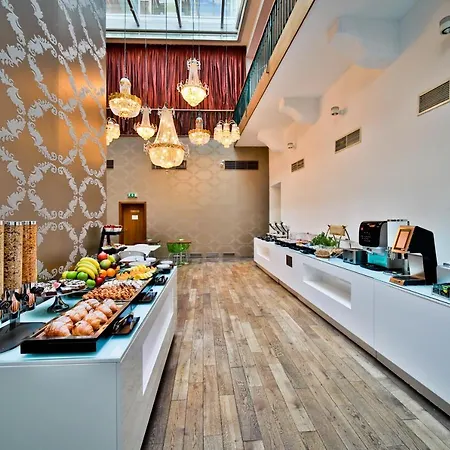 Friday 4* Prag