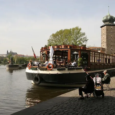 Boat Matylda Botel