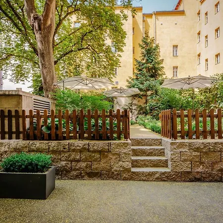 Ξενοδοχείο Noir 4*