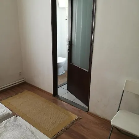 Chili Hostel *