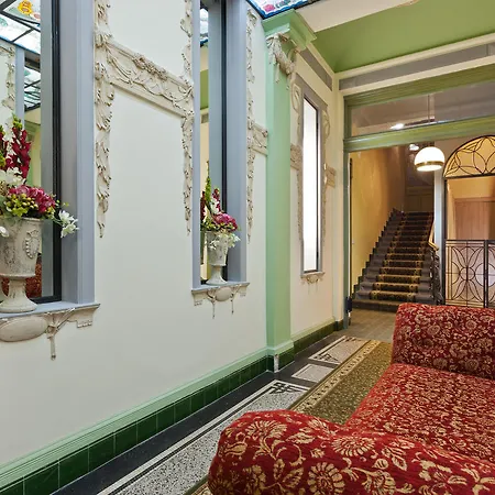 Prague Holiday Apartments Aparthotel