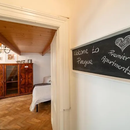Premier Vodickova Apartment *
