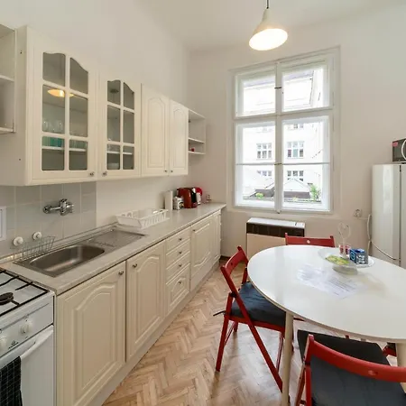 Premier Vodickova Apartment Prague