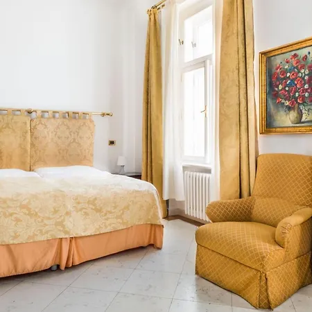 Hotel La Fenice 4*