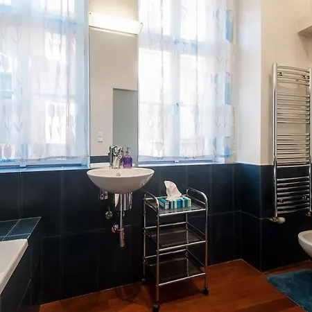 Apartment ★5 Star Living-amazing 2bed|2bath Apt-old Town Sq Prague