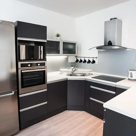 Qik Apartment