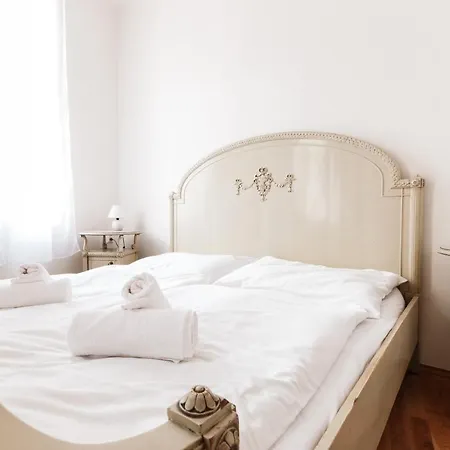 Apartment Days - Stylish New Town *