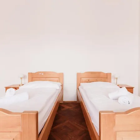 Days - Stylish New Town * Praga