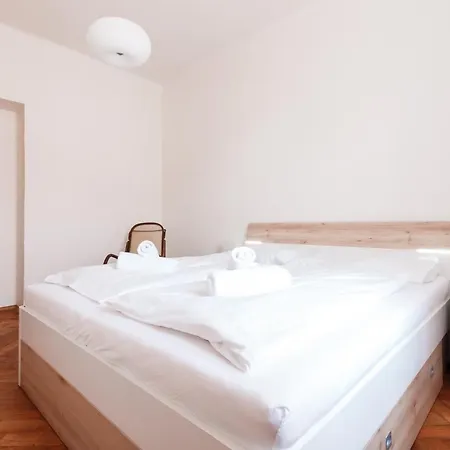 Apartment Days - Stylish New Town *